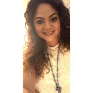 Meet your Posher, Caitlin